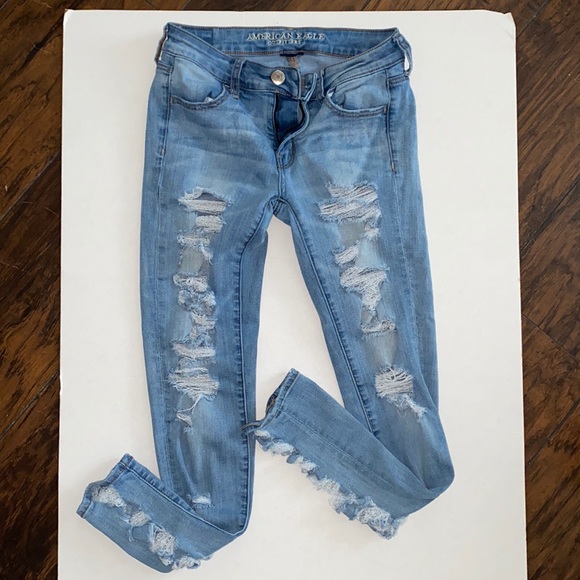 American Eagle Destroyed Jeggings - Picture 6 of 8